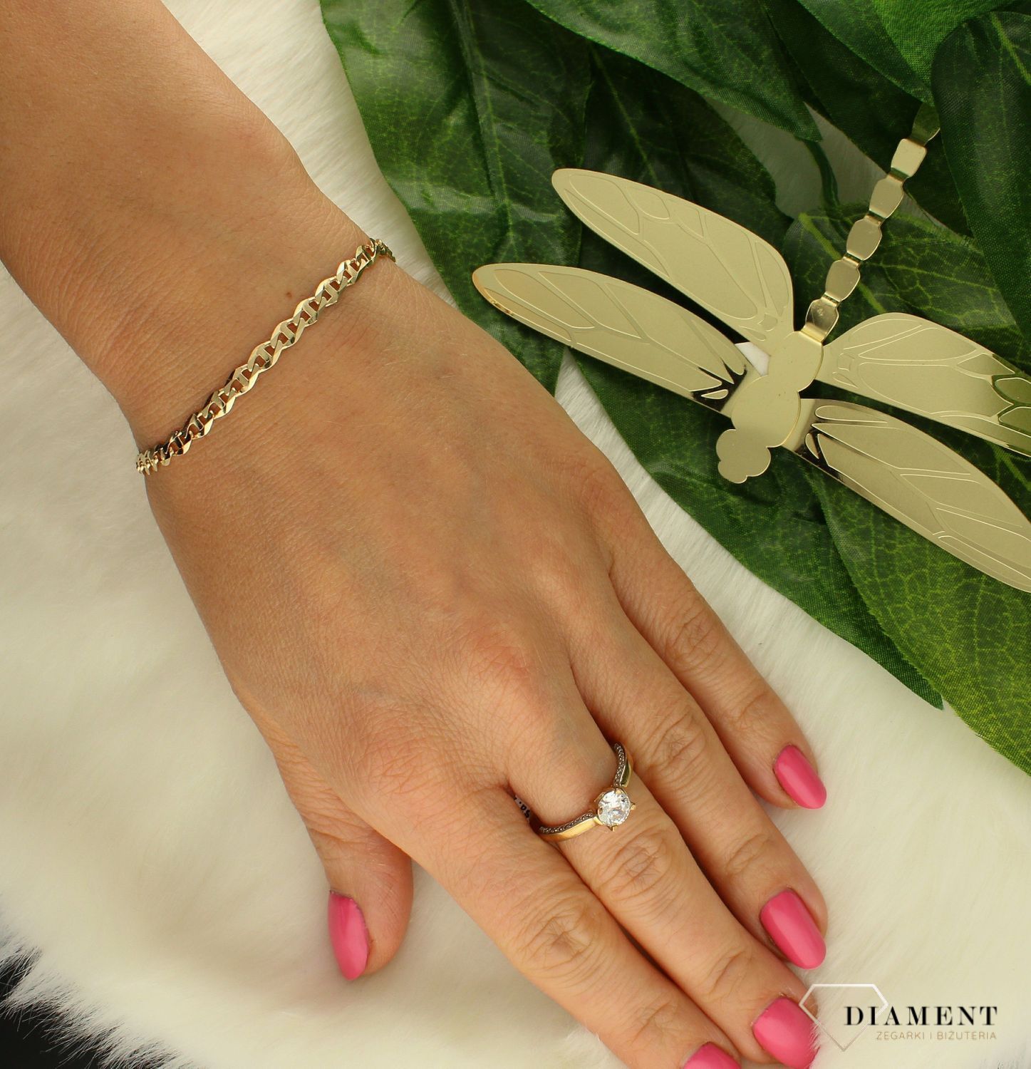 Złota bransoletka damska 585 klasyczna 4 mm DIA-BRA-1133-585 4mm. . Bransoletka w takiej formie to ciekawy model bransoletki, który z pewnością zachwyci kobiety eleganckie, pełne klasy. Złota bransoleta o tradycyjnym splocie  (1).jpg